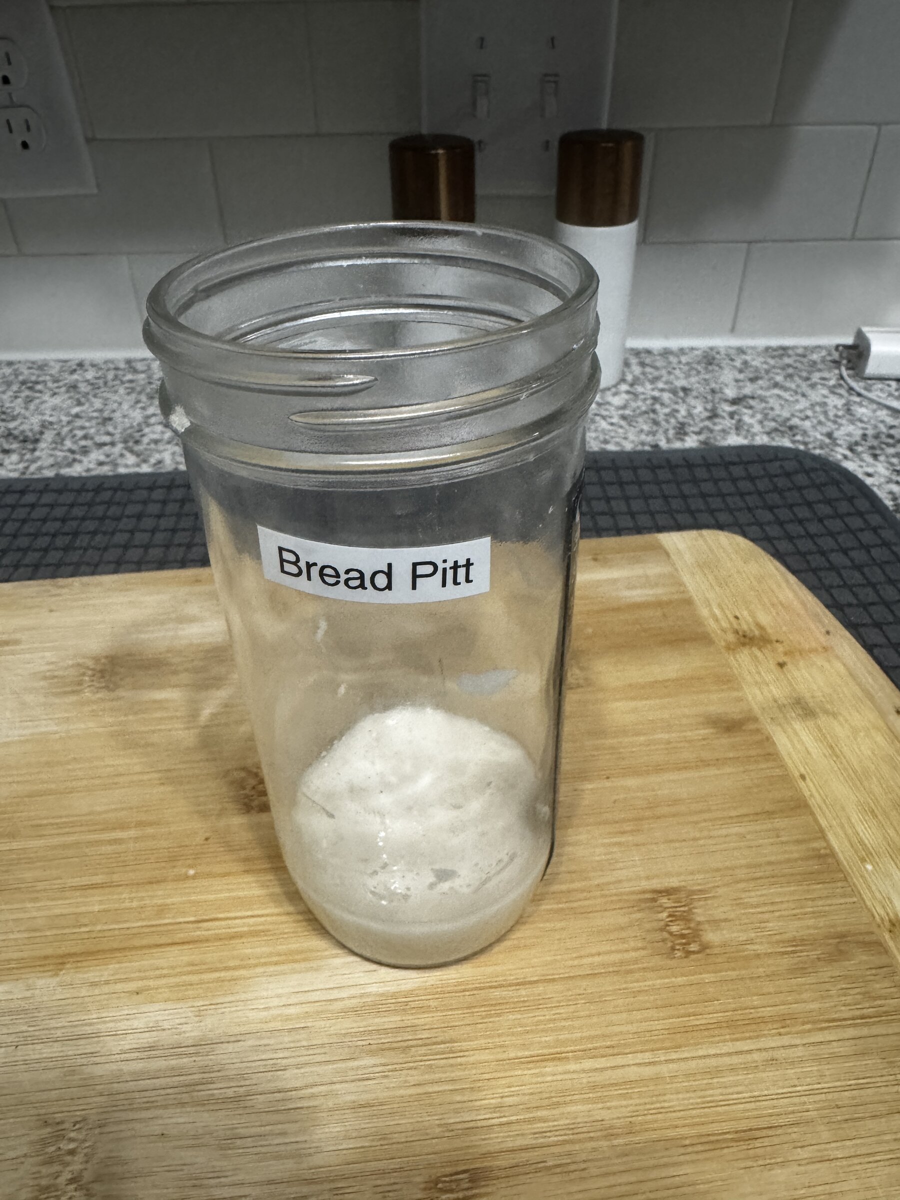 Bread Pitt Starter Smelly